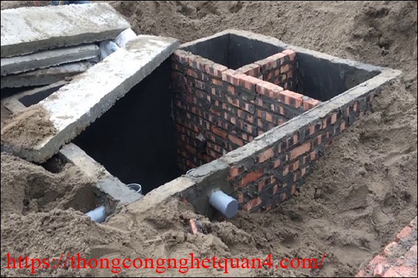 Bể phốt nhà vệ sinh