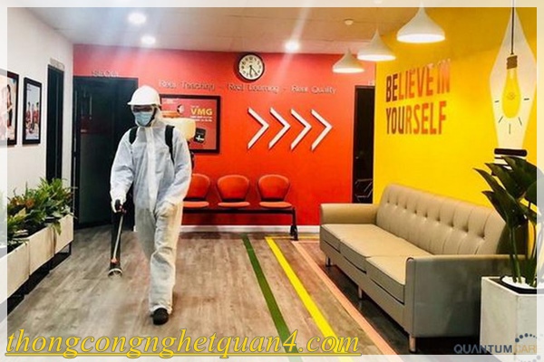 sử dụng dịch vụ khử mùi hôi ẩm mốc