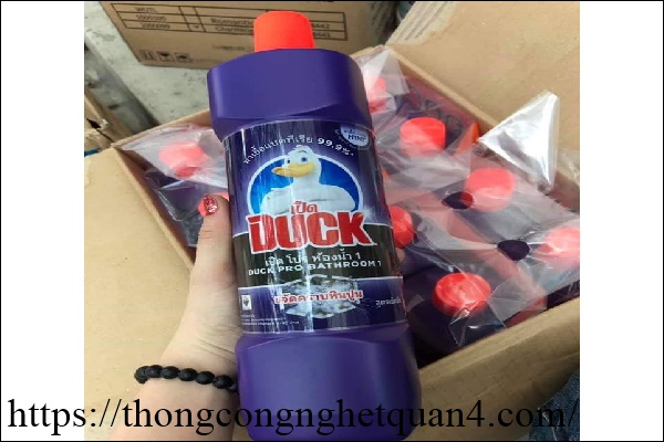 Nước tẩy bồn cầu duck