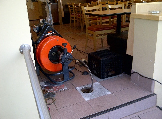 Dịch vụ thông cống nghẹt quận 1 Tiến Phát an toàn