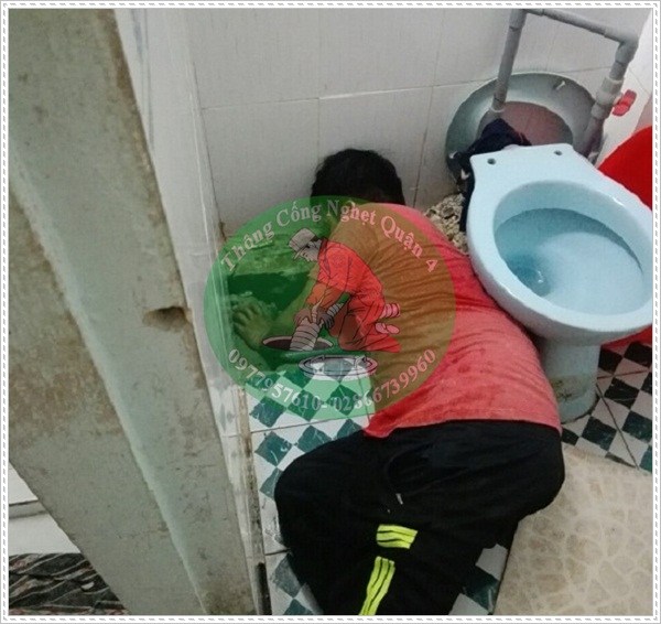C&aacute;ch xử l&yacute; bồn cầu nghẹt nhanh nhất