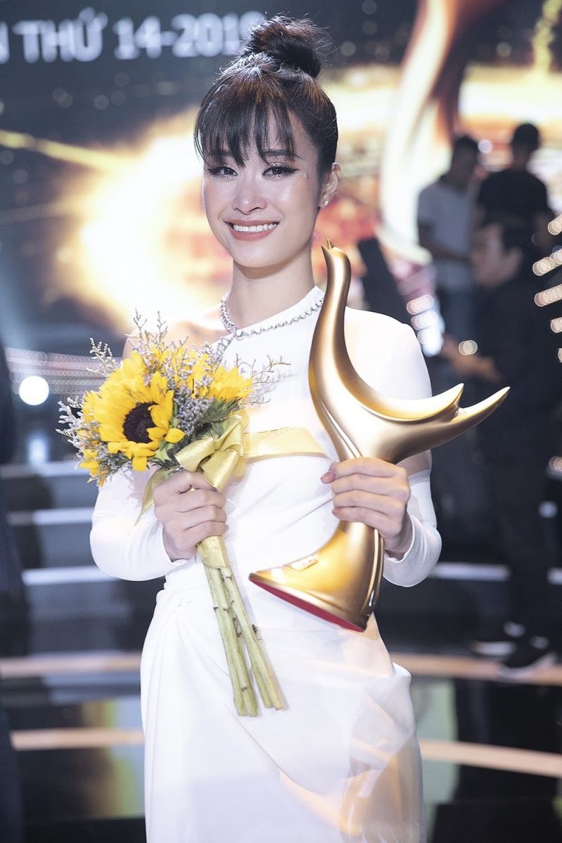 Đông nhi và các giải thưởng âm nhạc